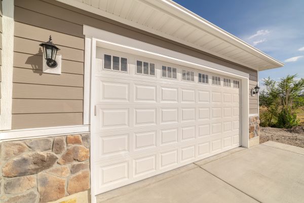 Garage Lifting in Hamilton